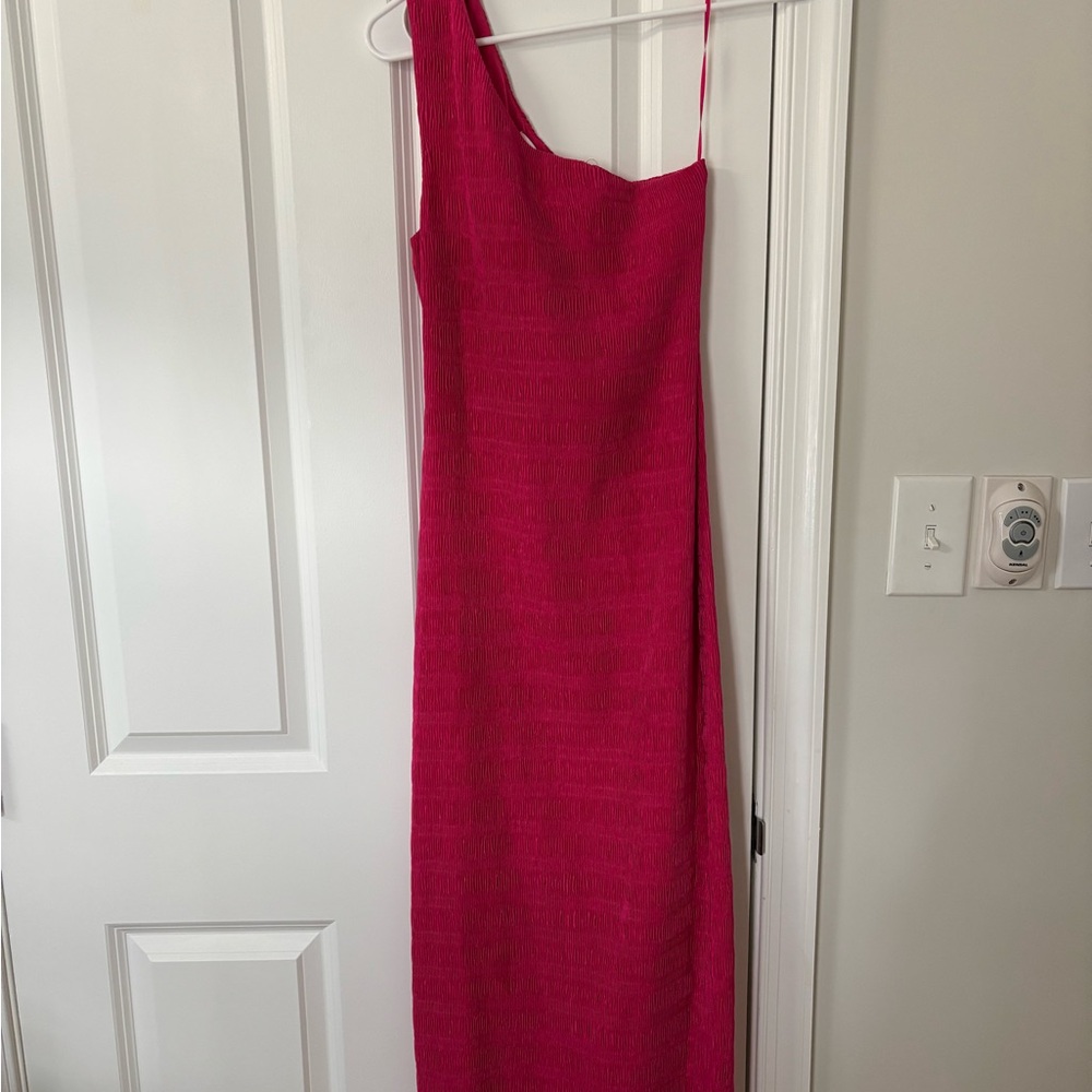 Elegant Pink Sleeveless Dress